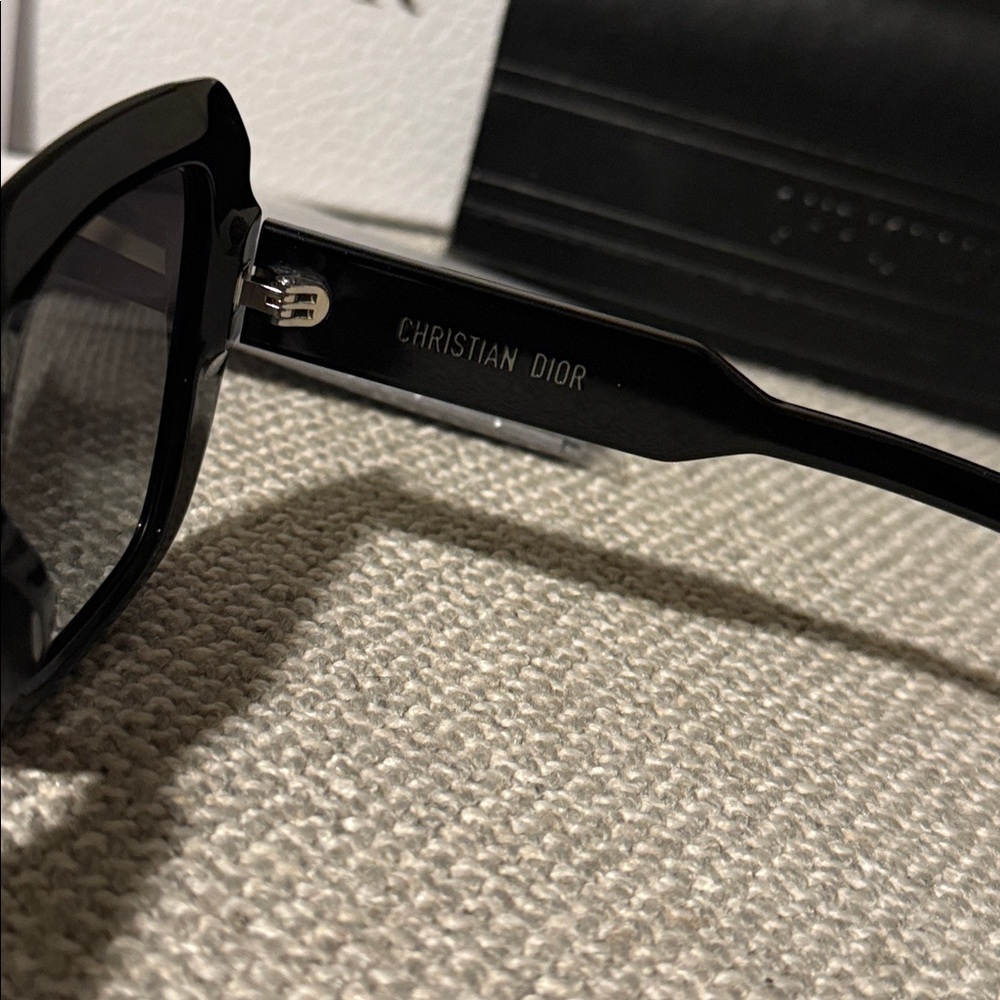 Dior Signature Square Authentic Oversize Black Sunglasses Full inclusion - Picture 8 of 15